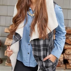 Matilda Jane Cozy Up Reversible Vest - Small